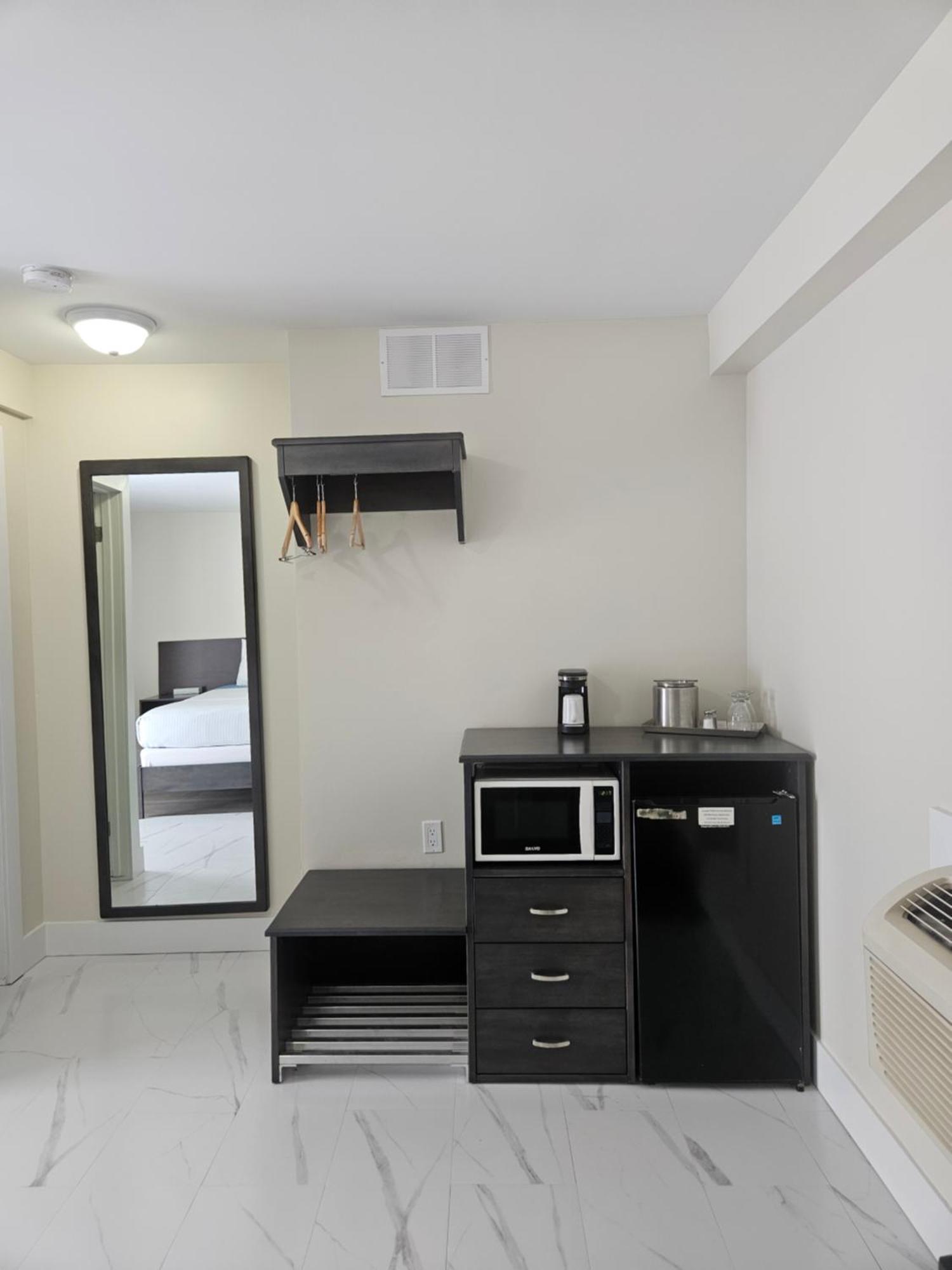 Leelas Villa Inn Flesherton מראה חיצוני תמונה